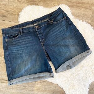 Levi’s Denim Jean Shorts 22W 7 Inseam Long